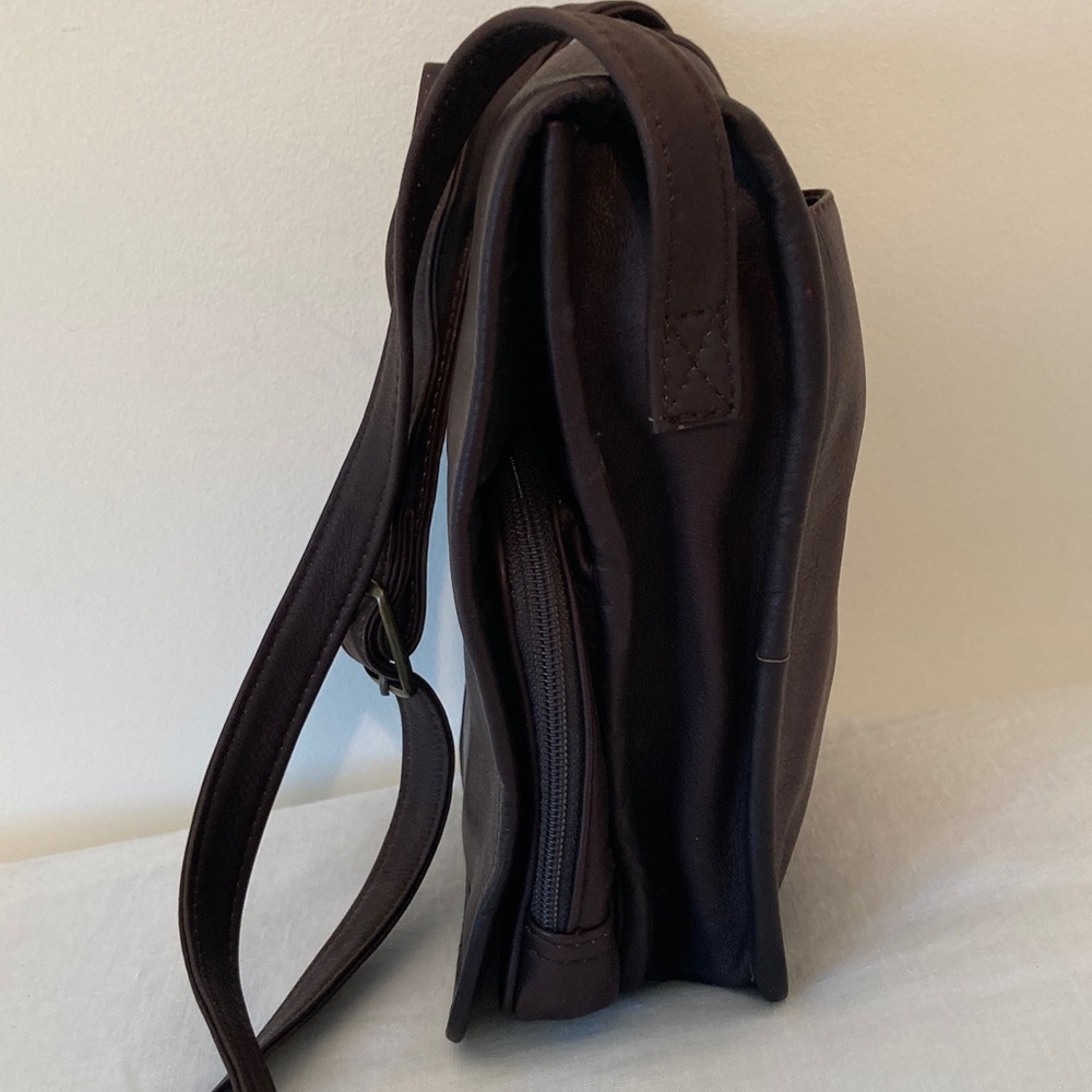 Romag Crossbody Brown buttery Leather Bag - Picture 5 of 17